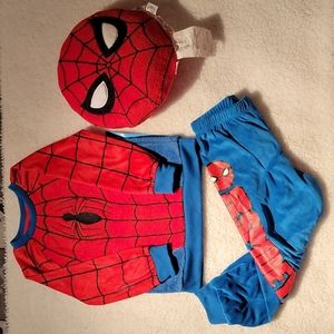 Disney Spiderman Boy 2 Piece Sleepwear  Size 4T, Comes with Small Spidey Pillow